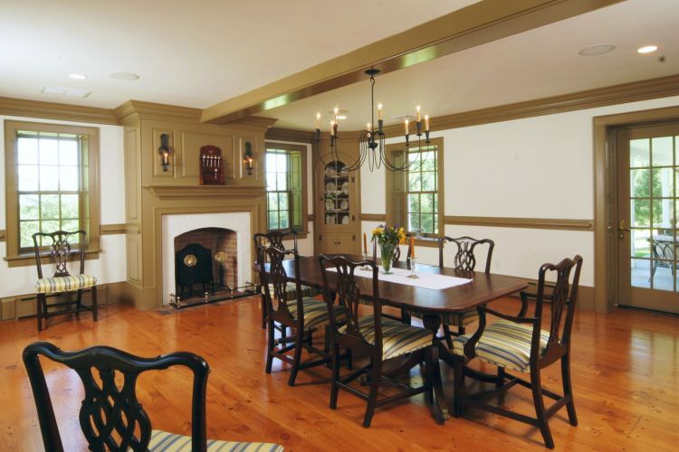 Colonial Farmhouse